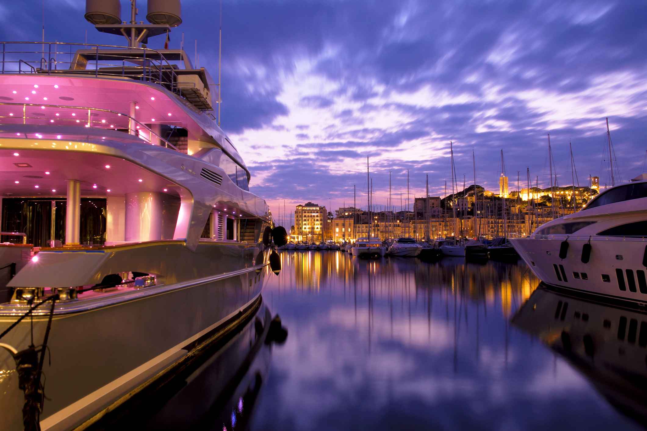 Port of Cannes, France. iStockphoto Bildnachweis: Picsonstock